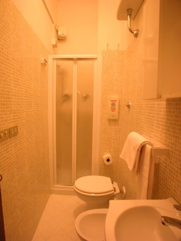Guest House Roma Prato Rum bild