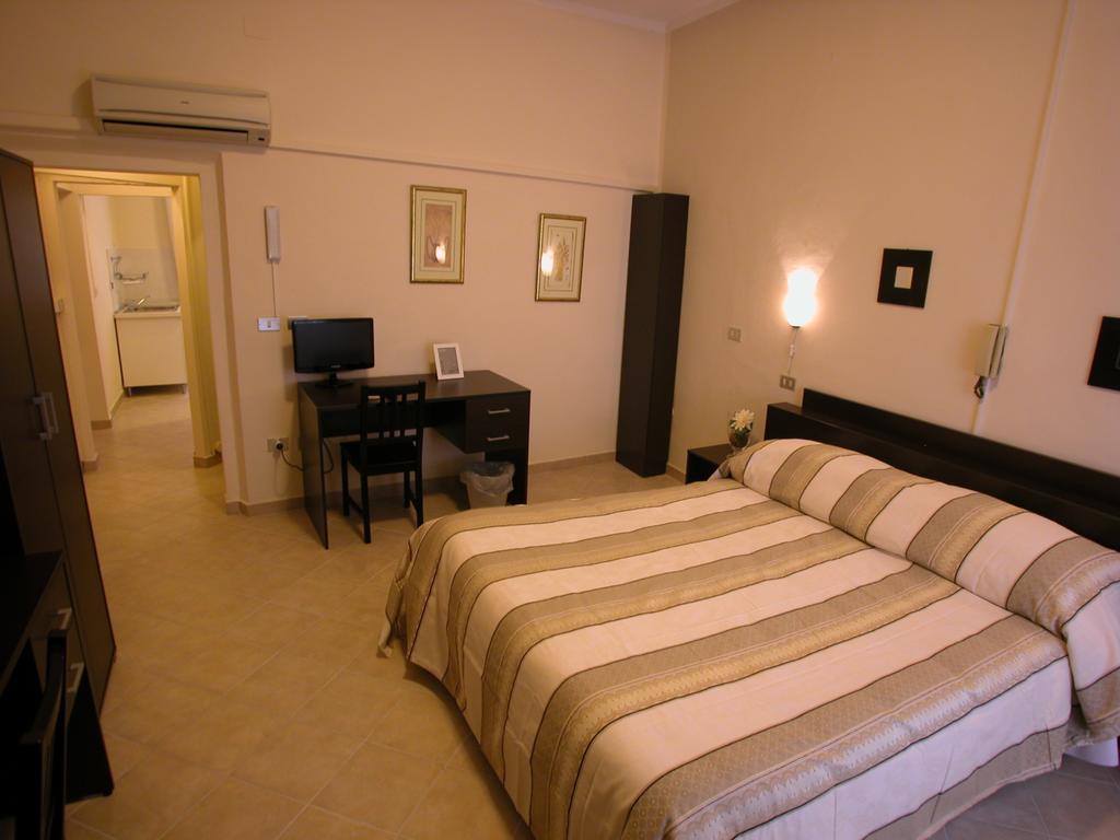 Guest House Roma Prato Rum bild